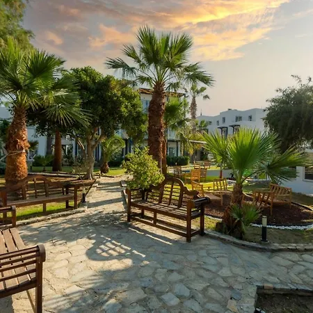 酒店 Charm 阿克亚拉尔