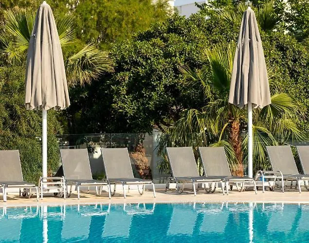 Charm Hotel 4*